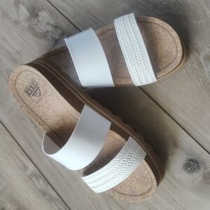 Reef 2 inch sandals